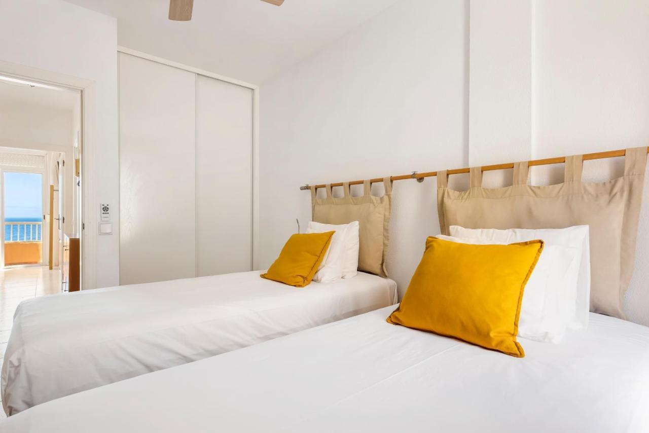 Beachfront Triplex With Swimming Pool & Parking Radazul Exterior foto